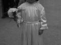 Niña vestida de ángel durante la procesión del Corpus