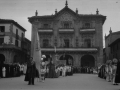 Procesión del Corpus en la plaza de los Fueros
