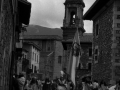 Abanderado durante la procesión del Corpus