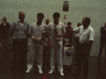 Entrega de trofeos a los jugadores de los partidos de pelota vasca