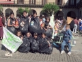 Jóvenes disfrazados