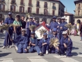 Jóvenes disfrazados de deshollinadores
