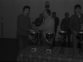 Entrega de un trofeo a un pelotari