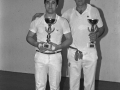 Pelotaris con sus trofeos