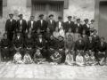 FOTOGRAFIAS DE GRUPO EN EL EXTERIOR DE UN EDIFICIO. (Foto 2/5)