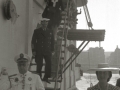 FRANCISCO FRANCO EN EL EMBARCADERO DEL CLUB NAUTICO ACOMPAÑADO DE DIVERSAS AUTORIDADES. (Foto 2/8)