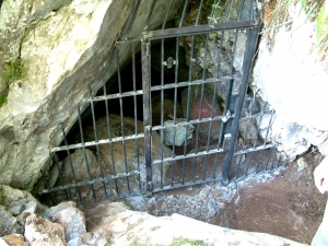 Entrada a la cueva.