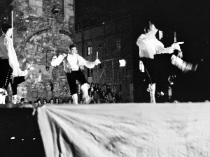 Goizaldi Dantza Taldea: ezpatadantza