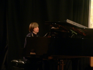 Olerki Topaketak 2010, Esther Barandiaran