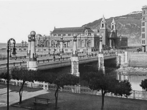 Kursaal kasino ohia eta zubia