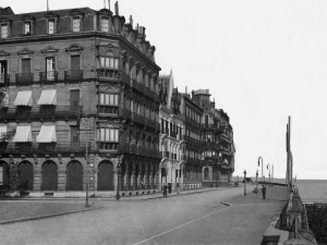 Salamanka Pasealekua eta Erregina Erregentea