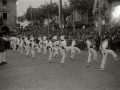 GRUPO DE DANTZARIS EN LA GOIKO PLAZA DE ANDOAIN. (Foto 2/7)