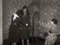 GRUPO DE MUJERES EN UNA EMPRESA DE CONFECCION DE ROPA. (Foto 7/8)