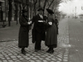 GRUPO DE MUJERES POSTULANTES POR LAS CALLES DE SAN SEBASTIAN. (Foto 2/20)