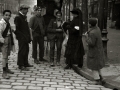 GRUPO DE MUJERES POSTULANTES POR LAS CALLES DE SAN SEBASTIAN. (Foto 4/20)