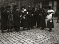 GRUPO DE MUJERES POSTULANTES POR LAS CALLES DE SAN SEBASTIAN. (Foto 9/20)