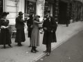 GRUPO DE MUJERES POSTULANTES POR LAS CALLES DE SAN SEBASTIAN. (Foto 13/20)