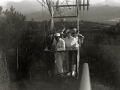 GRUPO DE PERSONAS EN EL TELEFERICO DE ULIA. (Foto 1/2)