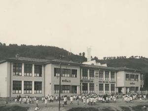 Grupo escolar Nuestra Señora del Carmen en Trintxerpe