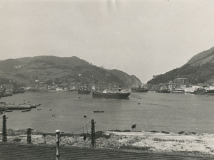 Vista de la salida del puerto de Pasaia realizada desde el puerto de Lezo