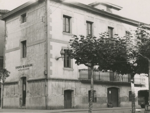 Tenencia de alcaldía de Pasai Antxo realizada desde la calle Zumalakarregi