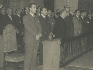 El Gobernador Civil de Gipuzkoa, Manuel Valencia Remón, en el momento de la celebración de la misa en la iglesia San Juan Bautista