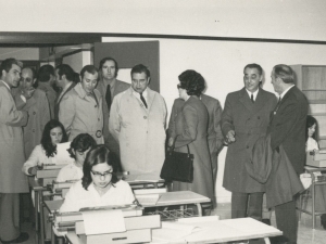 Visita realizada por las autoridades a algunas de las aulas del centro