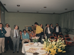 Momento del acto con los invitados durante el lunch