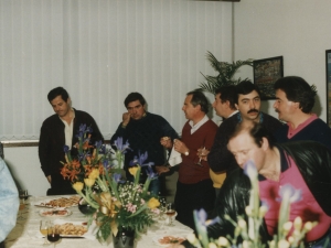 Momento del acto con los invitados durante el lunch