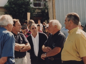 José Luis Ugarte, uno de los homenajeados, en la plaza de Bizkaia