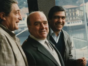 Imanol Murua y otras autoridades en la inauguración de la residencia de ancianos de Pasai San Pedro