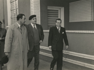 José María del Moral y otras autoridades visitando las instalaciones de la empresa Pysbe