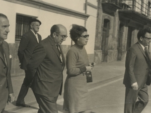 Autoridades asistentes a la inauguración de la escuela