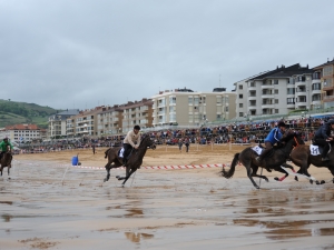 Zarauzko zaldi lasterketa 2010