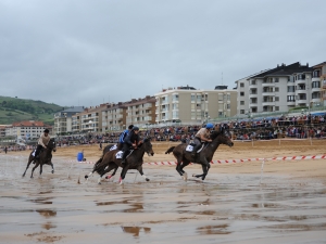 Zarauzko zaldi lasterketa 2010