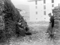 Hiru emakume eta gizon bat Areson