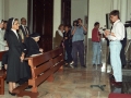 Actos de homenaje a dos monjas : sentada en el banco una de las religiosas homenajeadas