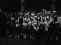 Niñas de un grupo de baile el día del homenaje