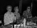 La homenajeada junto a unas invitadas al acto