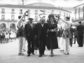 Recibimiento a Santiago Guridi en la plaza de los Fueros