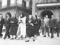 Invitados y autoridades en la plaza de los Fueros
