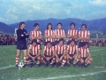 Equipo del Atlhetic de Bilbao en el campo Azkoagain