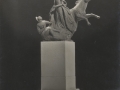 Maquetas del monumento. Falta estudiar el basamento