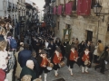 Visita de Juan José Ibarretxe, lehendakari del Gobierno Vasco, con motivo del 800 Aniversario de Hondarribia : banda de música por las calles de Hondarribia