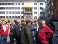 Alcaldes y representantes municipales vascos en una calle de Innsbruck
