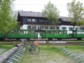 Tranvía de vapor Chiemseebahn en la estación de Prien-Stock en Alta Baviera