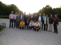Foto de grupo de los alcaldes y representantes municipales vascos en el palacio de Nymphenburg