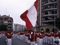 Desfile de una compañía por las calles de Hondarribia el día del Alarde