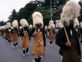 Desfile de hacheros por las calles de Hondarribia el día del Alarde