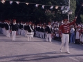 Desfile de una compañía por la Kale Nagusia el día del Alarde